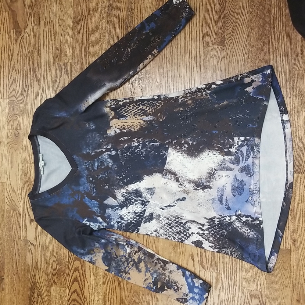 (XS) Cleo Petites Long Light Top Abstract Art Deco Casual Loungewear Comfortable